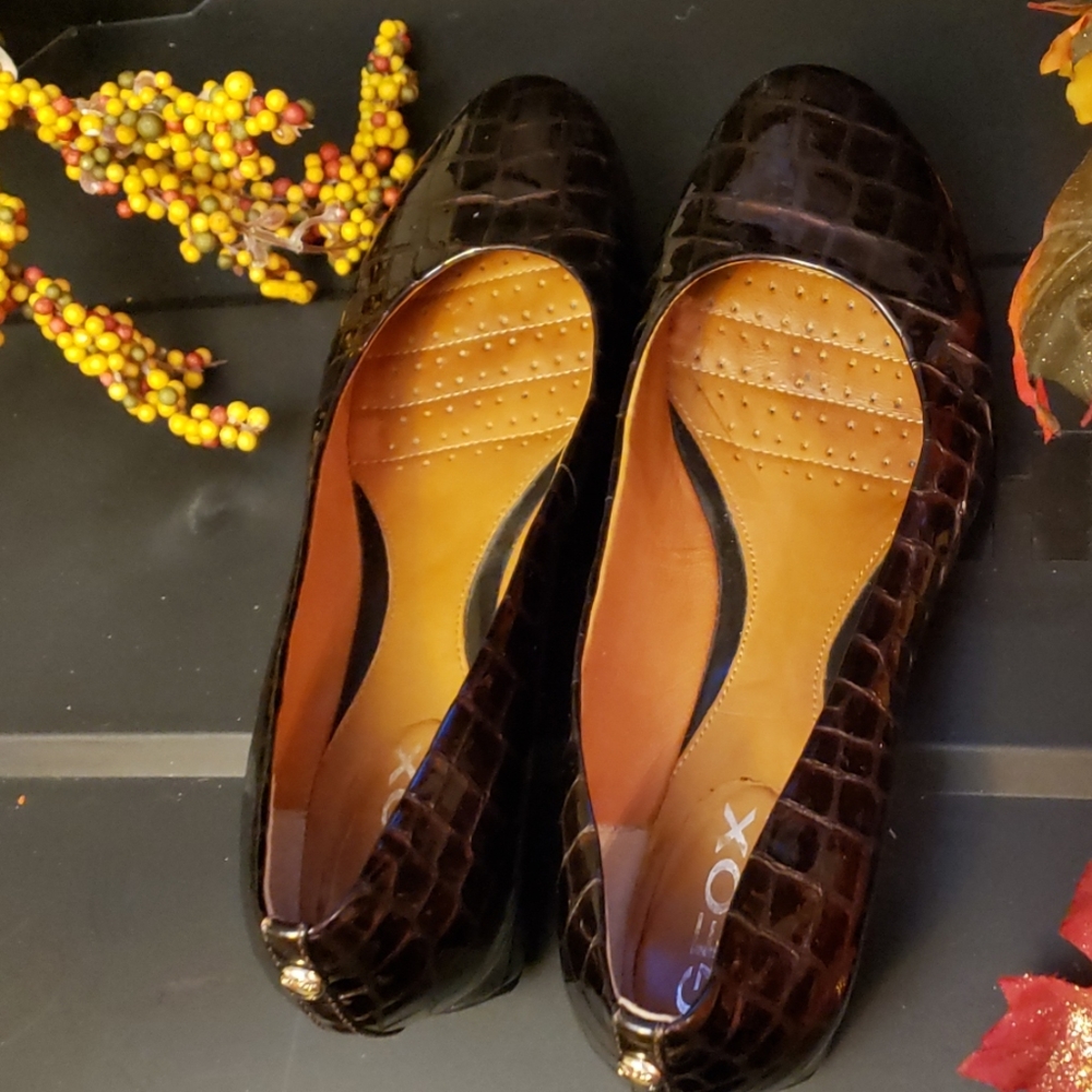 Geox Respira Burgundy Leather Ballet Flats Cherry